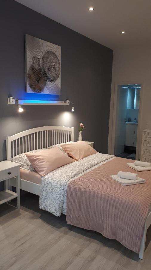 Guesthouse Mila โรวีน ภายนอก รูปภาพ