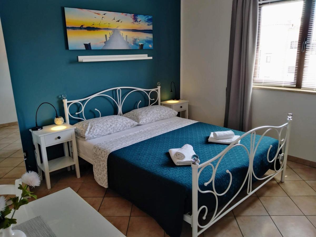 Guesthouse Mila โรวีน ภายนอก รูปภาพ