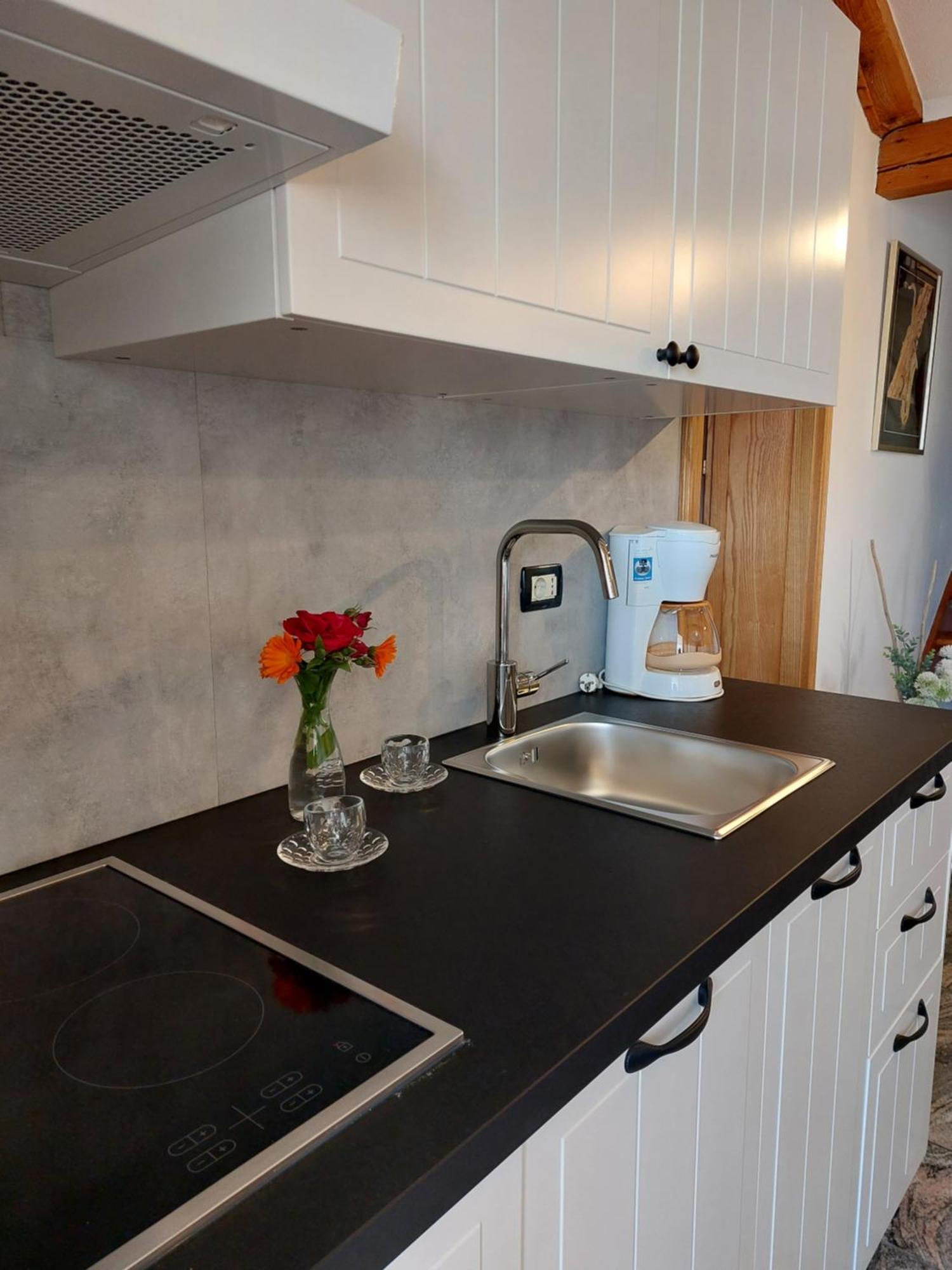 Guesthouse Mila โรวีน ภายนอก รูปภาพ