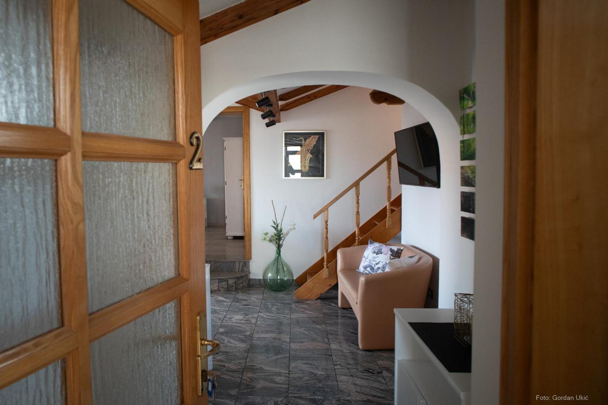 Guesthouse Mila โรวีน ห้อง รูปภาพ