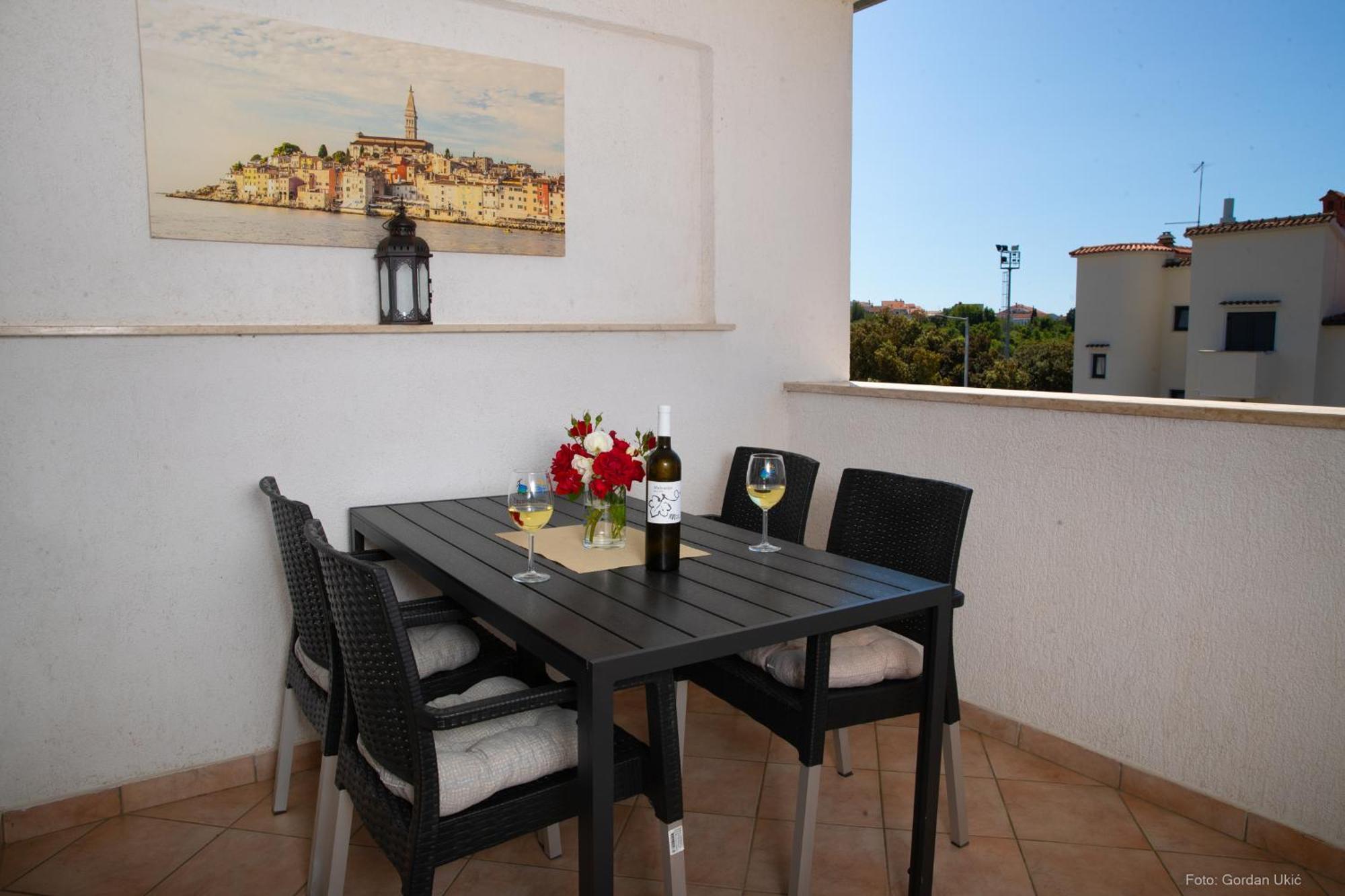 Guesthouse Mila โรวีน ห้อง รูปภาพ
