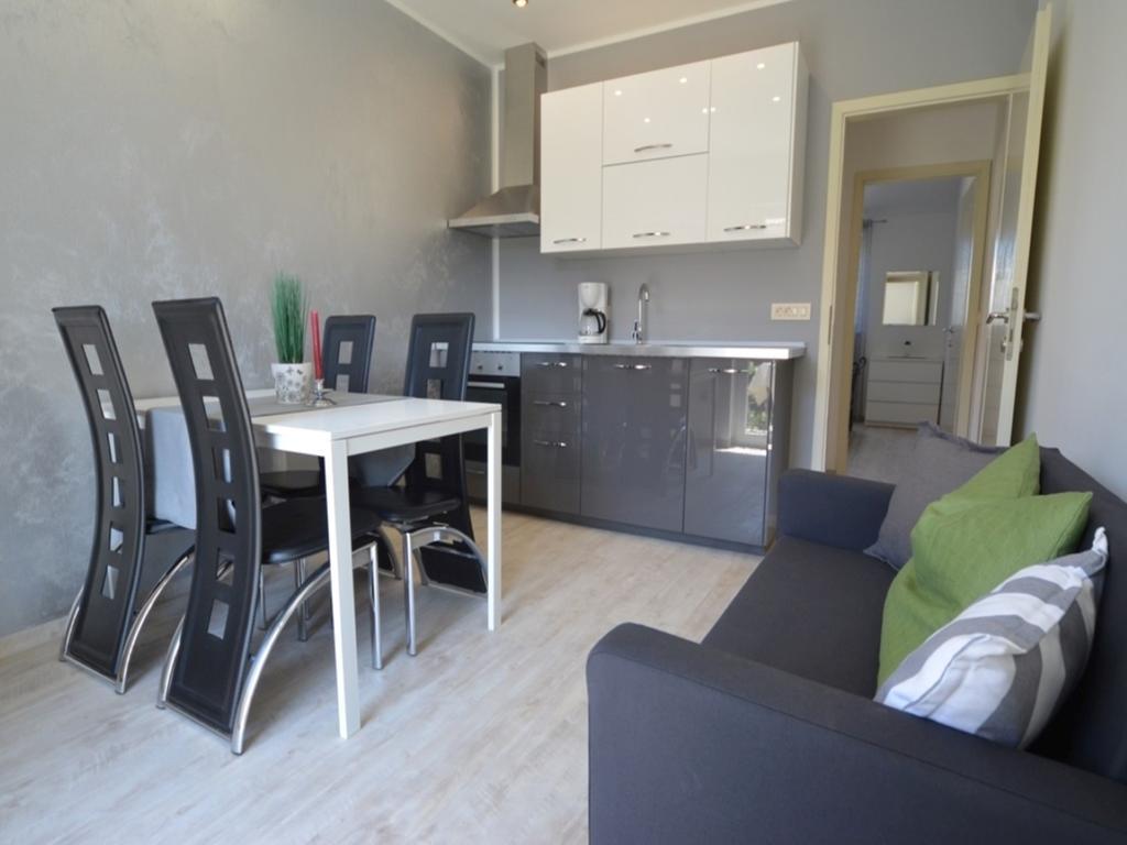 Guesthouse Mila โรวีน ภายนอก รูปภาพ