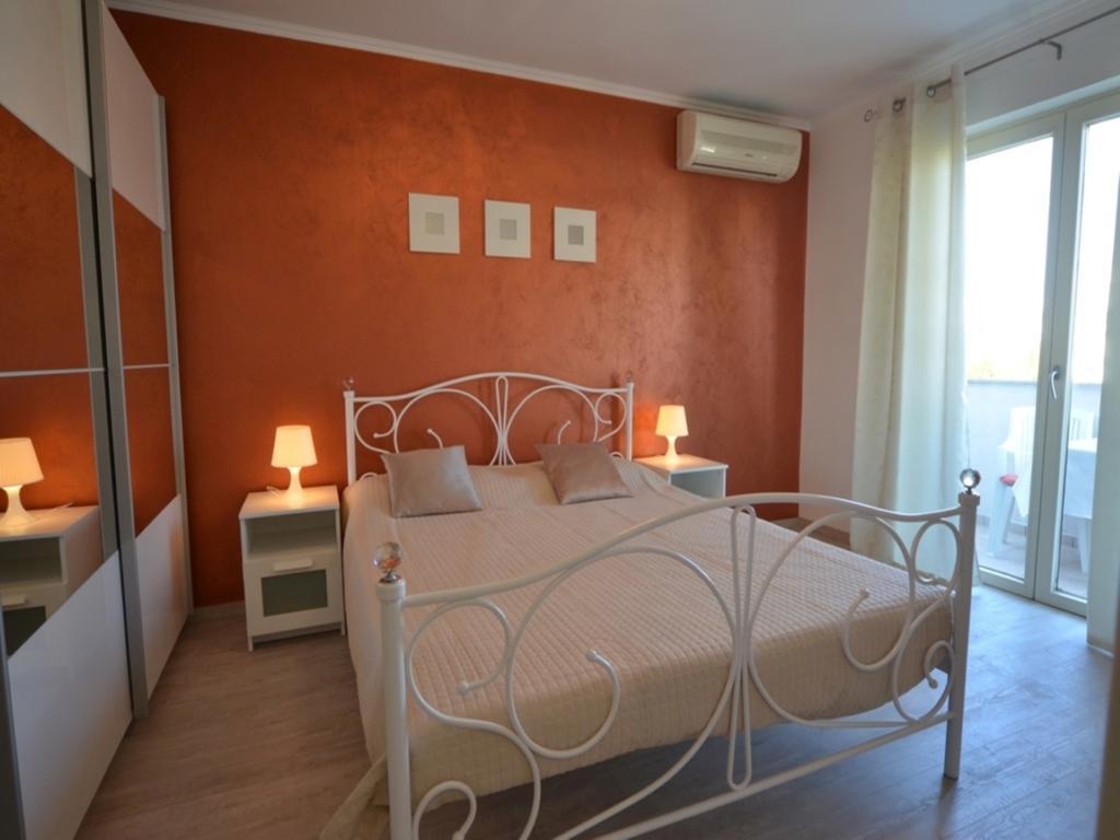 Guesthouse Mila โรวีน ภายนอก รูปภาพ