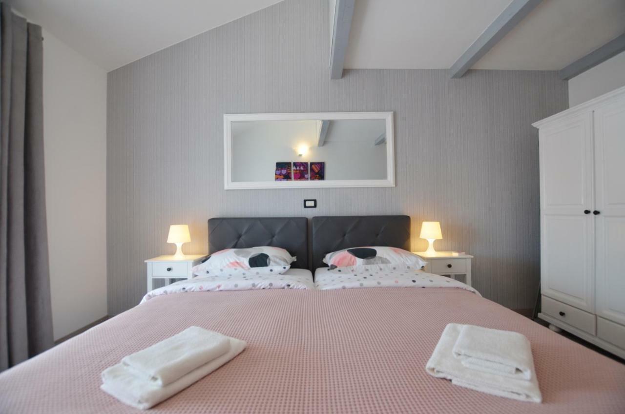 Guesthouse Mila โรวีน ภายนอก รูปภาพ